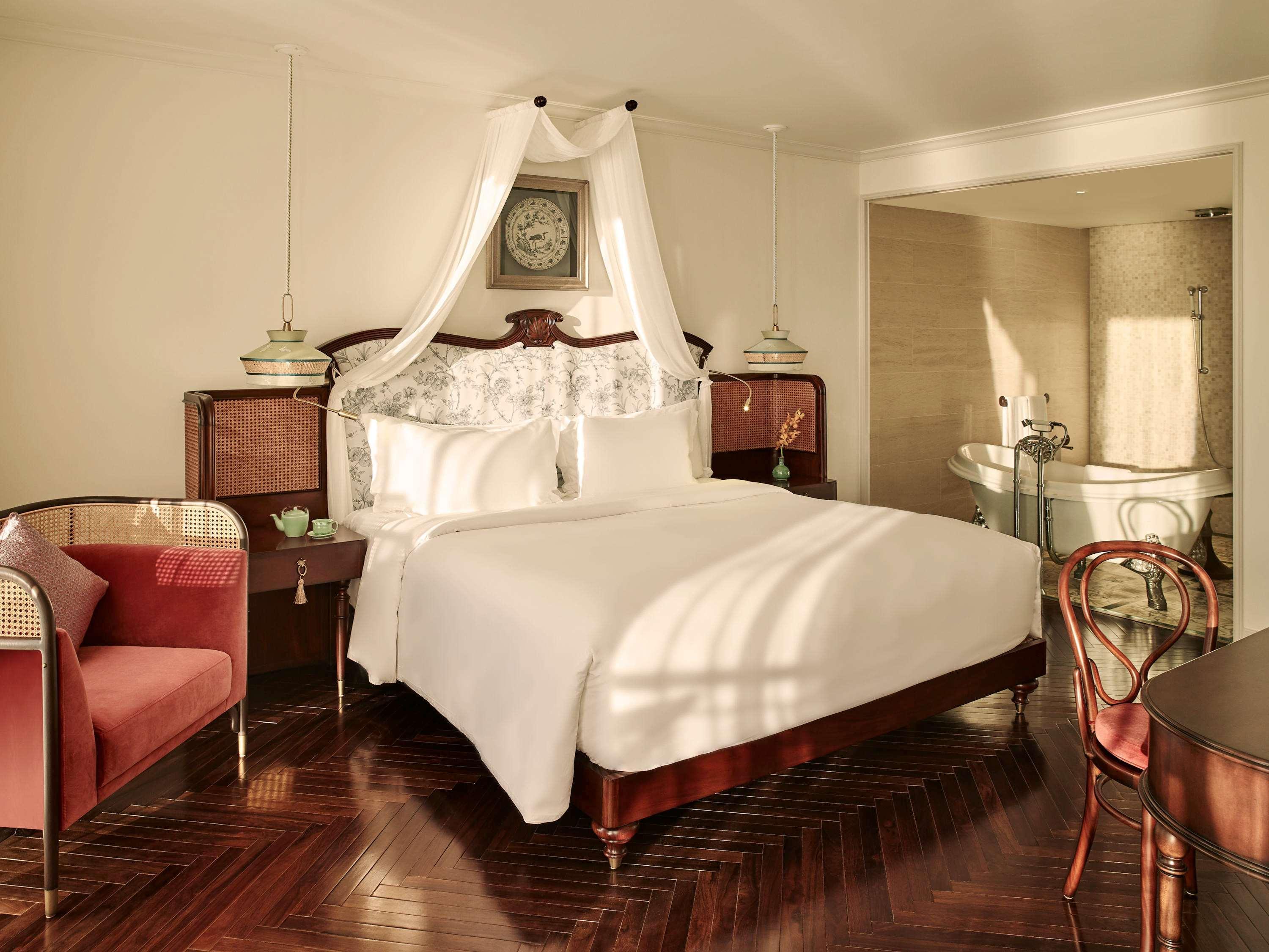 Hotel Perle D'Orient Cat Ba - Mgallery Chan Chau Eksteriør billede A suite at the hotel
