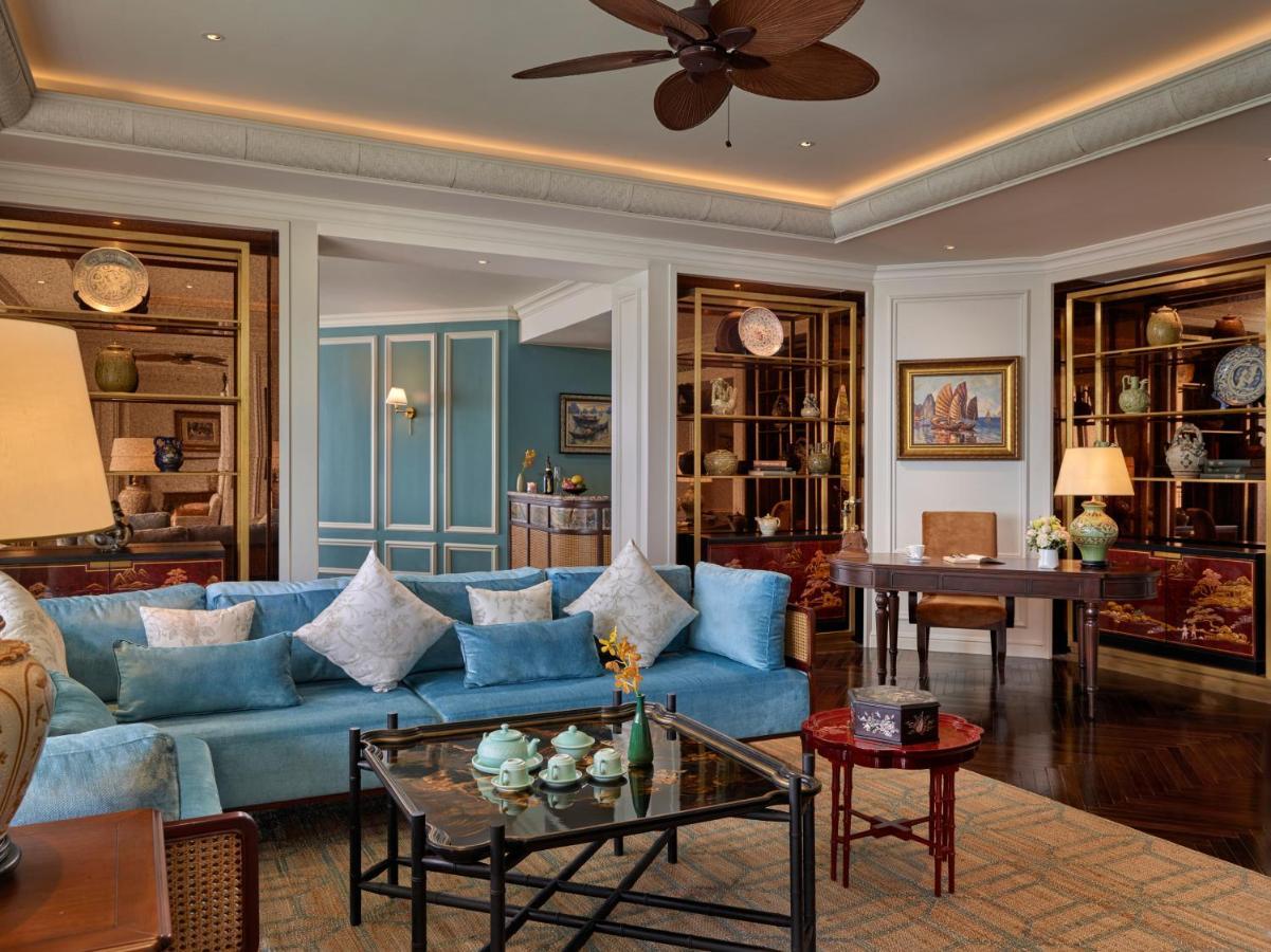 Hotel Perle D'Orient Cat Ba - Mgallery Chan Chau Eksteriør billede The living room of a suite at the Mandarin Oriental, Bangkok